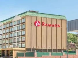 坎伯兰市区华美达酒店