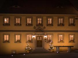 Der Patrizierhof - Weingut Gasthof Hotel - Familie Grebner，位于Großlangheim的酒店