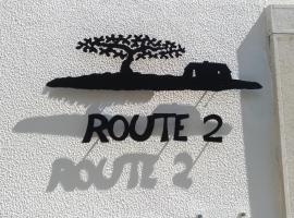 Route 2 Torrão，位于托朗的旅馆