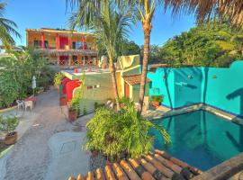 La Cruz Inn，位于克鲁兹德华纳卡克斯特尔的宾馆