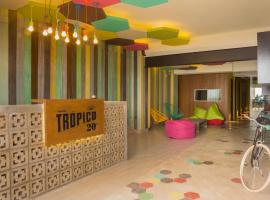 Hostel Tropico 20º，位于科祖梅尔机场 - CZM附近的酒店