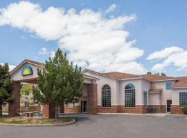 Days Inn by Wyndham Capitol Reef，位于托里的酒店