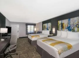 Days Inn by Wyndham Asheville Downtown North