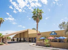 The Grand Inn Peoria，位于皮奥里亚的酒店