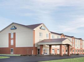 Days Inn by Wyndham Watertown Fort Drum，位于Evans Mills的酒店