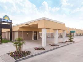 因迪奥戴斯汽车旅馆，位于百慕大沙丘机场 - UDD附近的酒店
