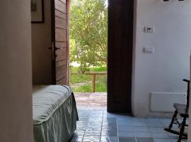 Agriturismo La Torre Rossa，位于伊特里的酒店