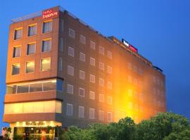 Hotel Sapphire，位于钱德加尔昌迪加尔机场 - IXC附近的酒店