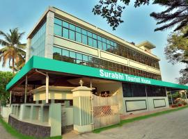 Surabhi Suites，位于安加马尔伊的酒店