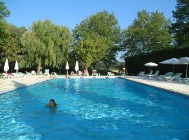 Domaine De La Reynaude，位于奥龙的酒店