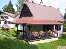 Chalupy Na Rališce，位于上贝奇瓦的山林小屋