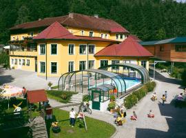 Kinderhotel Bruckwirt***S，位于Obermühl的酒店