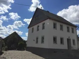 4-Sterne Ferienhaus Achat-Alm mit E-Ladestation