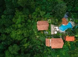 Si Como No Resort & Wildlife Refuge