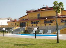 Libero Hotel Resort，位于曼达托里乔码头的酒店