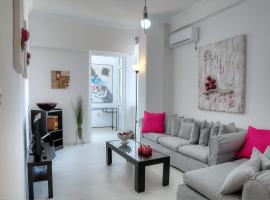 Cosy apartment in Glyfada center，位于雅典格来法德海滨附近的酒店