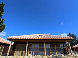 Tabinoteitaku Okinawa Nakijin HOMANN CONCEPT，位于今归仁村的酒店