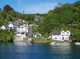 Fowey River Views，位于福伊的酒店