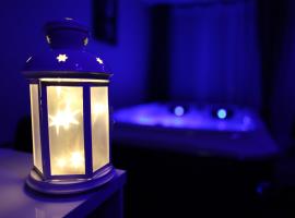 Jac-Cosy，位于弗勒里耶的带热水浴缸的酒店