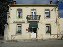 hôtel la tour des fées，位于Quissac的酒店