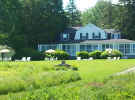 High Tide Inn on the Ocean, Motel and Cottages，位于卡姆登的海滩酒店