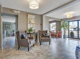 Blue Creek Inn，位于Waretown的酒店