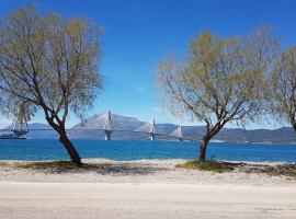 Christina´s Beachside Apartment，位于里奥的酒店