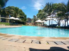 Coral Beach Resort，位于迪亚尼海滩的酒店