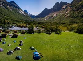 Trollstigen Camping and Gjestegård，位于翁达尔斯内斯的度假短租房