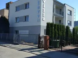 Villa Eleven