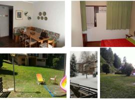 Centrale vicino cabinovia Magnolta e piscina，位于阿帕里卡的酒店