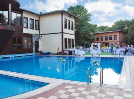 korupark otel，位于Ahmetli的酒店