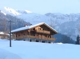 瀑布小屋
