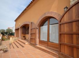 Casa con piscina y jardin 2km del mar.Teixidor，位于Armentera的酒店