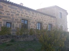 Casa Rural de Benjamin Palencia，位于Villafranca de la Sierra的度假短租房