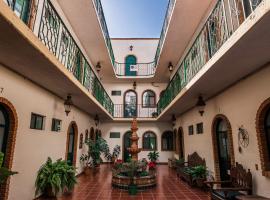 Hotel María Elena，位于杜兰戈的酒店