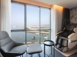 Brown-Dot Hotel Shinho