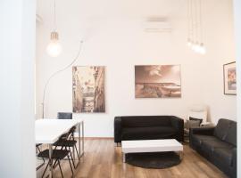 Love Croatia Hostel-Mir Guesthouse Zagreb，位于萨格勒布的酒店