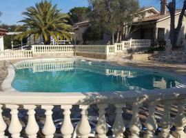 Country House Resort Villa Giardino degli Eventi，位于法诺的乡间豪华旅馆