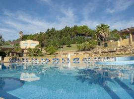 TH Le Castella - Baia degli Dei Village，位于利卡斯戴勒的酒店