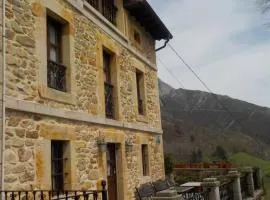Apartamentos Rurales La Husteriza