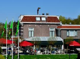 皮尔默伦德凡德瓦克酒店，位于佐伊杜比斯特的酒店