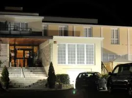 平托尔马尔萨酒店