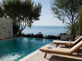 亚德斯别墅，位于雅莎尼奥的酒店