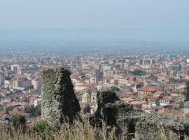 LAMEZIA CENTRO, APPARTAMENTO GIORGIA，位于拉默齐亚泰尔默的酒店