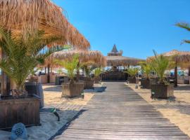 铂金赌场酒店，位于阳光海滩Sunny Beach Beachfront的酒店