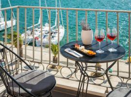 Argostoli Marina Suites，位于阿尔戈斯托利翁的家庭/亲子酒店