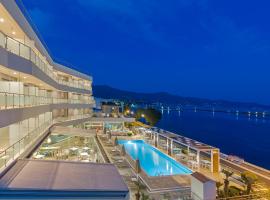 Anastasia Hotel & Suites Mediterranean Comfort，位于卡利斯托斯卡瑞斯托斯港口附近的酒店