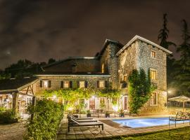 Villa Sibilla Il Giardino Di Sibilla With Pool，位于Monte San Lorenzo的带停车场的酒店