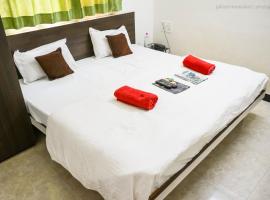 Hotel Bholenath Palace - Infront of Mahakal Temple，位于乌贾因的酒店